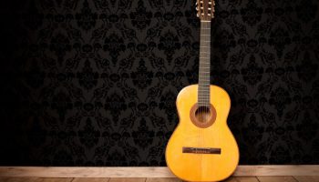 گیتار کلاسیک یا پاپ