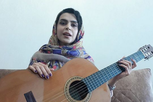 اجرای گیتار گل گلدون من